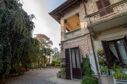 Maison de luxe à vendre à Gallarate, 1 500 000 €, Photo 5