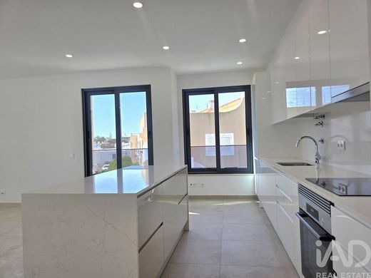 Luxury Apartment for sale in Quarteira, 790 000 €, Photo 5