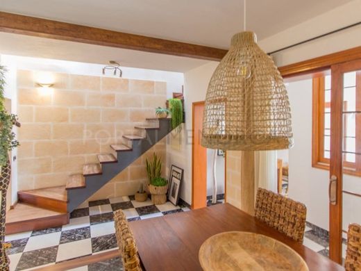 Luxury House for sale in Maó, 700 000 €, Photo 4