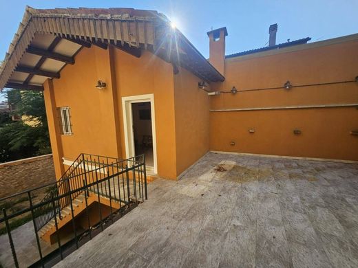 Maison de luxe à vendre à Ravenna, 610 000 €, Photo 1