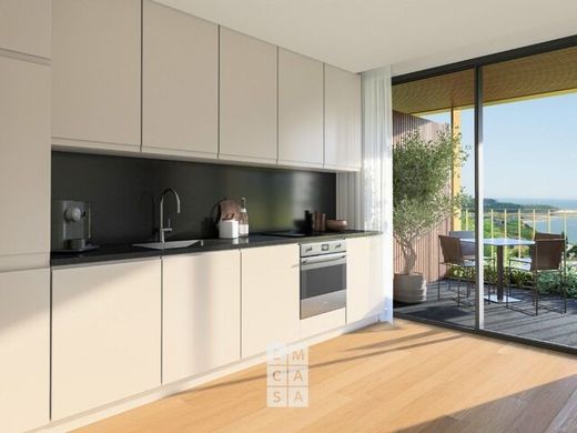Luxury Apartment for sale in Santa Maria Da Feira, 550 000 €, Photo 2