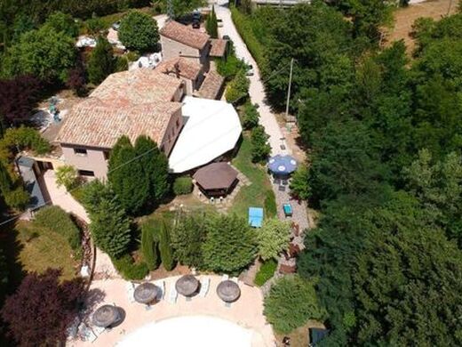 Maison de luxe à vendre à Cantiano, 3 500 000 €, Photo 3