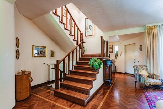 Luxury House for sale in Rome, 810 000 €, Photo 5