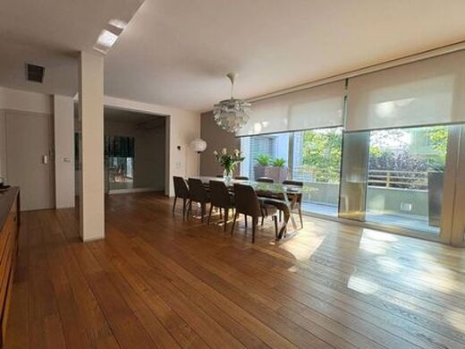 Luxury House for sale in Sassuolo, 1 800 000 €, Photo 1
