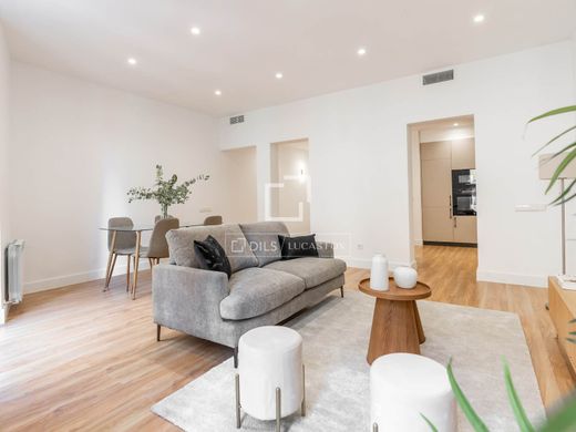 Appartement de luxe à vendre à Madrid, 869 000 €, Photo 2