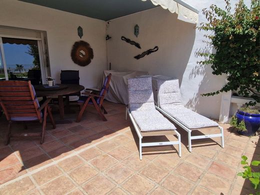 Luxury House for sale in Casares, 730 000 €, Photo 2