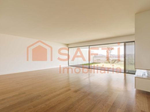 Luxury House for sale in Lisbon, 2 560 000 €, Photo 4