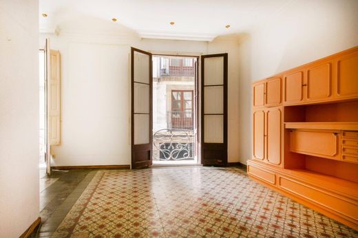 Luxury Apartment for sale in Barcelona, 530 000 €, Photo 5