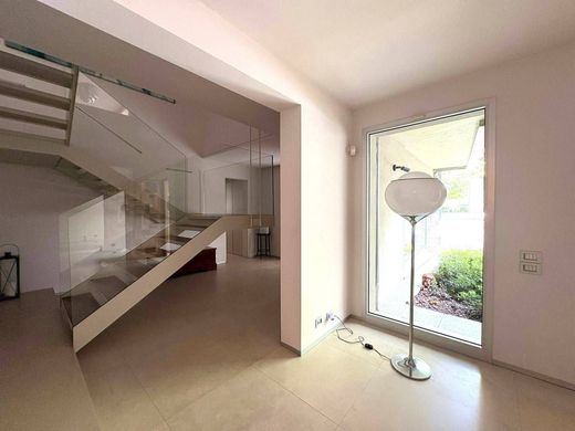 Luxury House for sale in Sassuolo, 1 800 000 €, Photo 6
