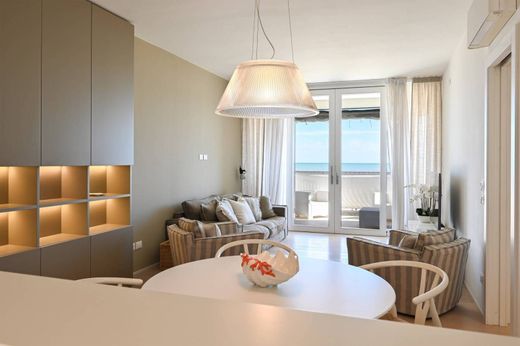Appartement de luxe à vendre à Iesolo, 700 000 €, Photo 7