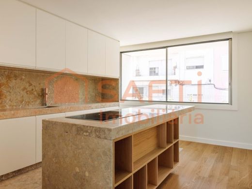 Luxury House for sale in Lisbon, 2 560 000 €, Photo 7