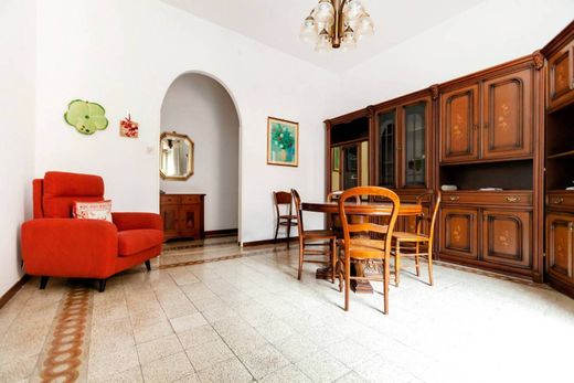 Luxury Apartment for sale in Rome, 630 000 €, Photo 2