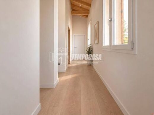 Maison de luxe à vendre à San Lazzaro, 560 000 €, Photo 2