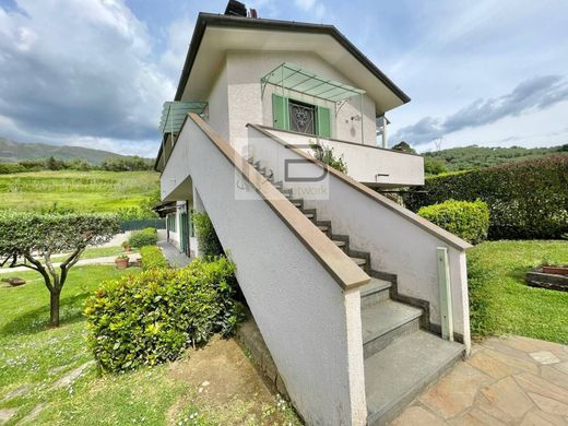 Maison de luxe à vendre à Camaiore, 650 000 €, Photo 2