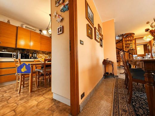 Maison de luxe à vendre à Rivoli, 649 000 €, Photo 3