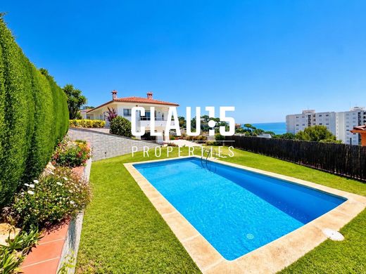 Luxury House for sale in Sant Pol de Mar, 685 000 €, Photo 2