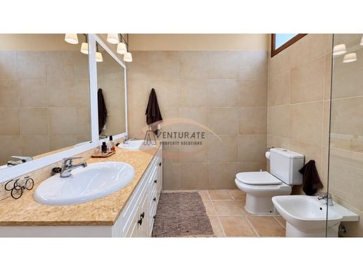 Luxury House for sale in Antigua, 450 000 €, Photo 2