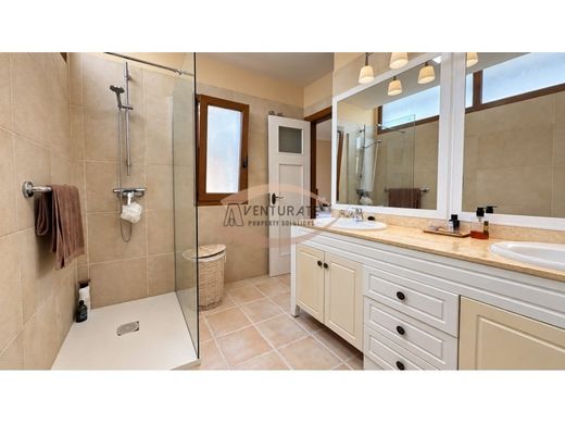 Luxury House for sale in Antigua, 450 000 €, Photo 4