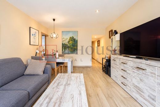 Luxury Apartment for sale in Barcelona, 570 000 €, Photo 5