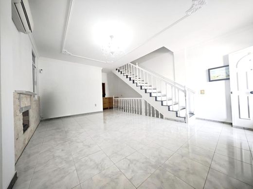 Maison de luxe à vendre à San Fernando, 790 000 €, Photo 4