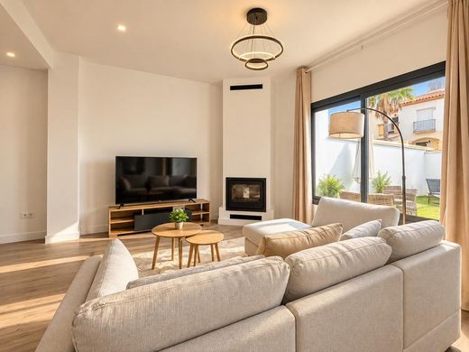 Maison de luxe à vendre à Casares, 665 000 €, Photo 4