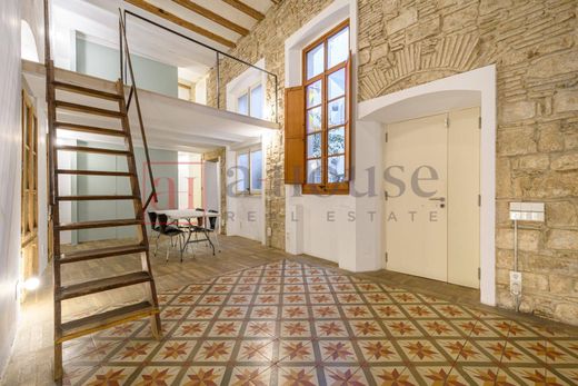 Luxury Apartment for sale in Barcelona, 565 000 €, Photo 2