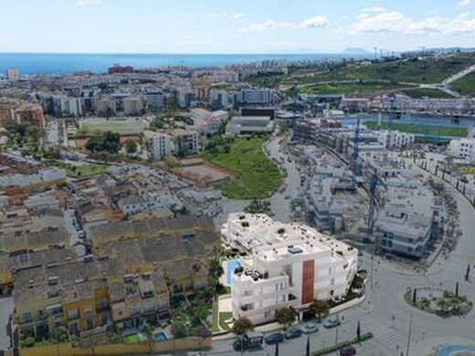 Appartement de luxe à vendre à Estepona, 550 000 €, Photo 3