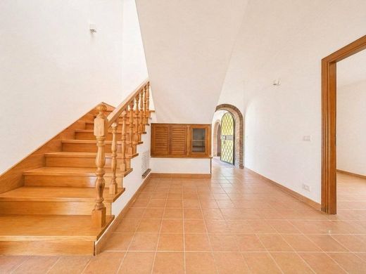 Maison de luxe à vendre à Rome, 685 000 €, Photo 7
