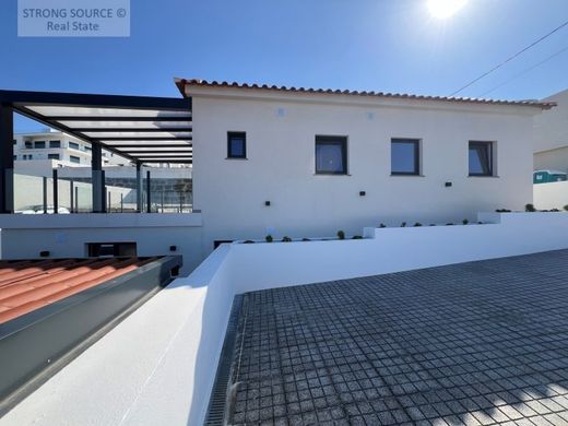 Maison de luxe à vendre à Lourinhã, 590 000 €, Photo 5