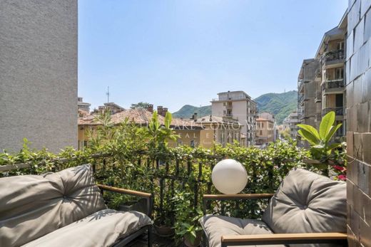 Appartement de luxe à vendre à Como, 700 000 €, Photo 1