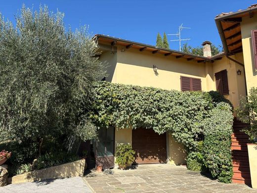 Maison de luxe à vendre à Florence, 1 650 000 €, Photo 1