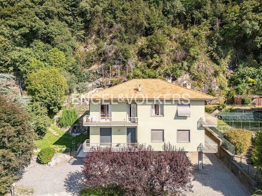 Luxury Apartment for sale in Cernobbio, 430 000 €, Photo 3