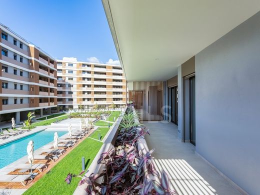 Luxury Apartment for sale in Lisbon, 695 000 €, Photo 1