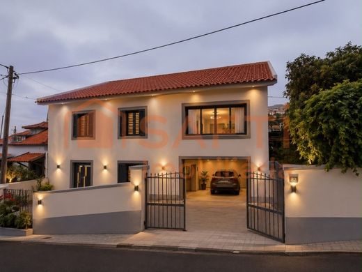 Maison de luxe à vendre à Calheta, 470 000 €, Photo 1