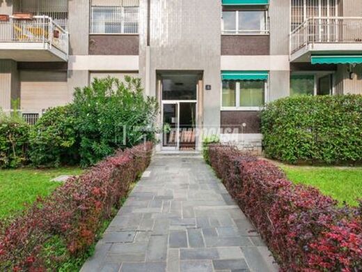 Appartement de luxe à vendre à Milan, 1 400 000 €, Photo 2