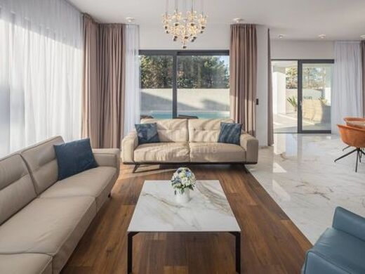 Luxury House for sale in Umag, 1 887 000 €, Photo 4