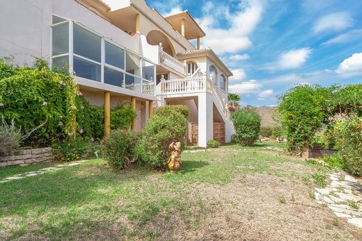 Maison de luxe à vendre à La Mairena, 1 100 000 €, Photo 4