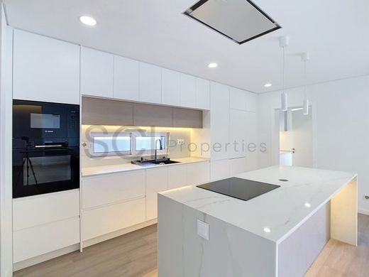 Maison de luxe à vendre à Seixal, 630 000 €, Photo 2