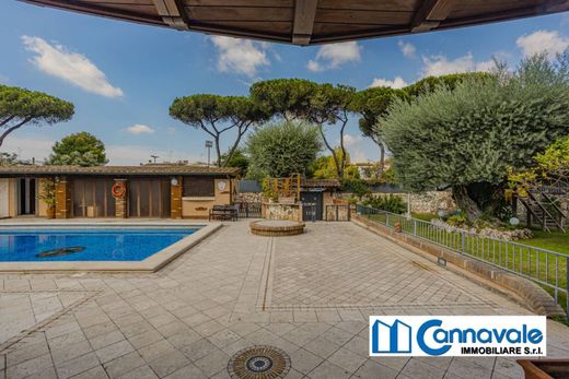 Luxury House for sale in Rome, 1 950 000 €, Photo 2