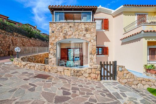 Luxury Apartment for sale in Golfo Aranci, 540 000 €, Photo 2