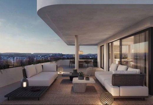 Luxury Apartment for sale in Estepona, 625 000 €, Photo 2