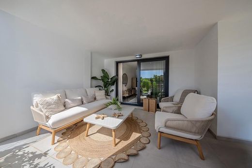 Appartement de luxe à vendre à Estepona, 470 000 €, Photo 2