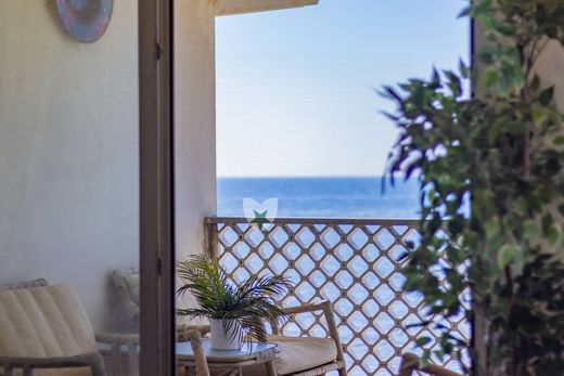 Luxury House for sale in Santa Marinella, 1 030 000 €, Photo 3