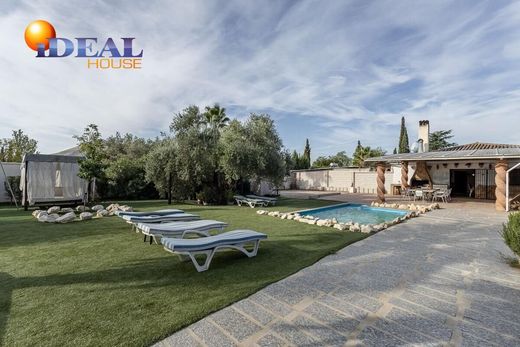Luxury House for sale in Atarfe, 495 000 €, Photo 3