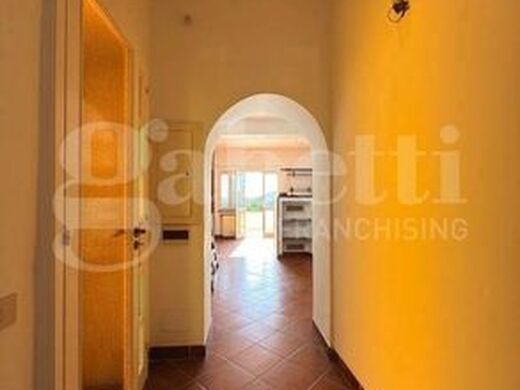 Maison de luxe à vendre à Monte Di Procida, 695 000 €, Photo 4