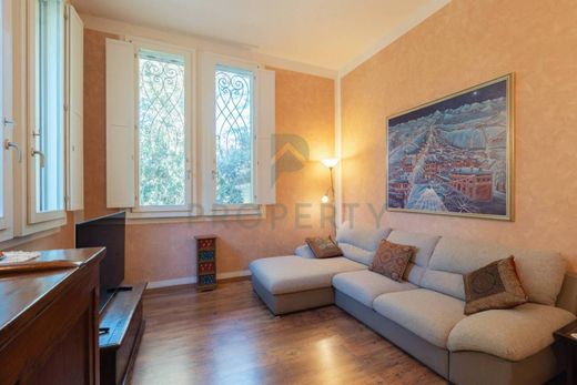 Luxury House for sale in Correggio, 1 050 000 €, Photo 4