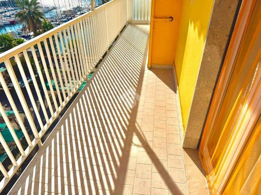 Luxury Apartment for sale in San Bartolomeo Al Mare, 450 000 €, Photo 4