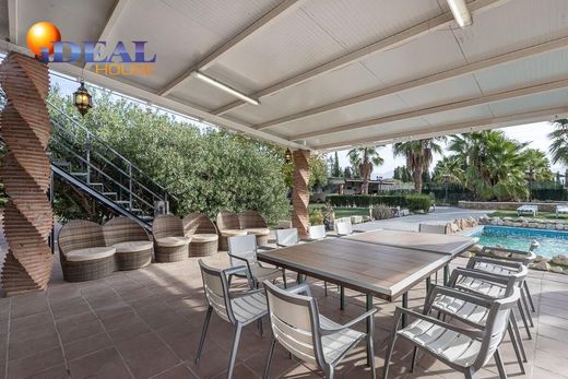 Luxury House for sale in Atarfe, 495 000 €, Photo 4