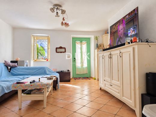 Maison de luxe à vendre à Omišalj, 430 000 €, Photo 5