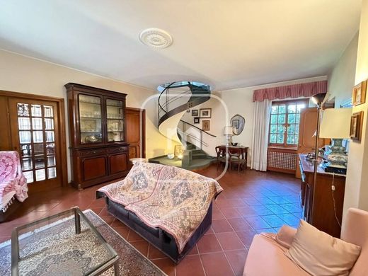 Maison de luxe à vendre à Rome, 649 000 €, Photo 5